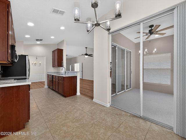 9080 SWEET TREE Trail, Jacksonville, FL 32256