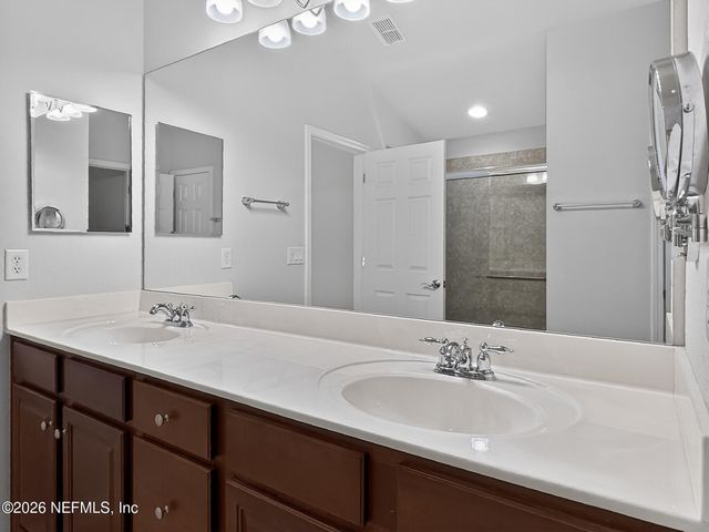 9080 SWEET TREE Trail, Jacksonville, FL 32256