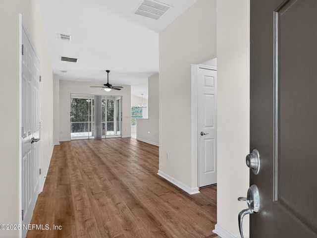 9080 SWEET TREE Trail, Jacksonville, FL 32256