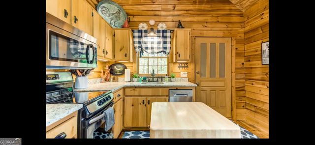 79 Laurel Ridge Way, Blue Ridge, GA 30513