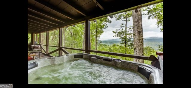 79 Laurel Ridge Way, Blue Ridge, GA 30513