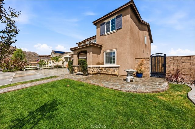 28410 Pinon Court, Winchester, CA 92596