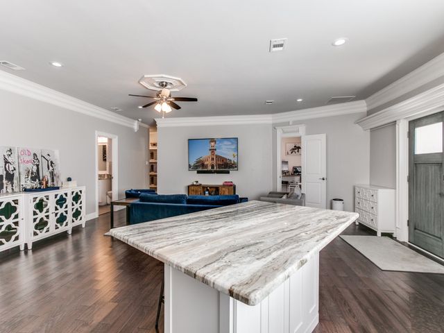 507 E Dallas Road, Grapevine, TX 76051