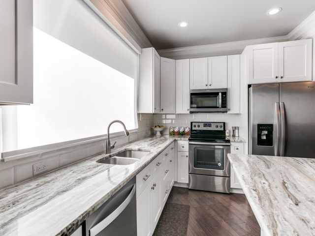 507 E Dallas Road, Grapevine, TX 76051