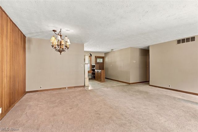8593 Wiese Road, Brecksville, OH 44141