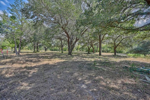 18187 Sweed Road, Washington, TX 77880