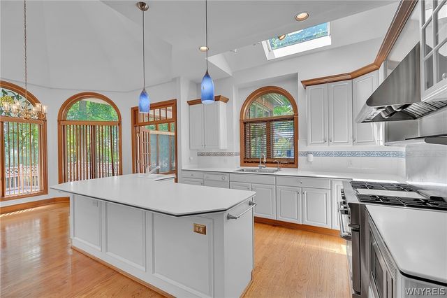 9683 Cobblestone Drive, Clarence, NY 14031
