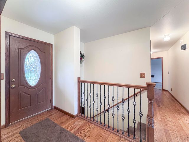 1222 S Lark Ln, Wichita, KS 67209