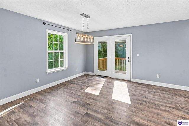 239 County Pond Road, Vine Grove, KY 40175