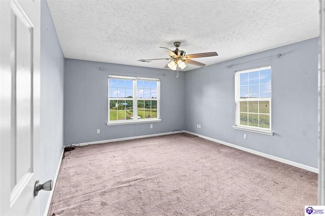 239 County Pond Road, Vine Grove, KY 40175