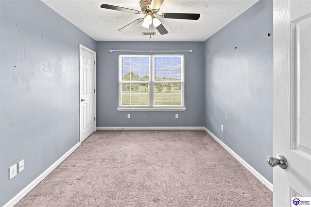 239 County Pond Road, Vine Grove, KY 40175
