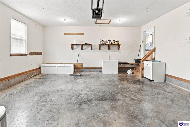 239 County Pond Road, Vine Grove, KY 40175