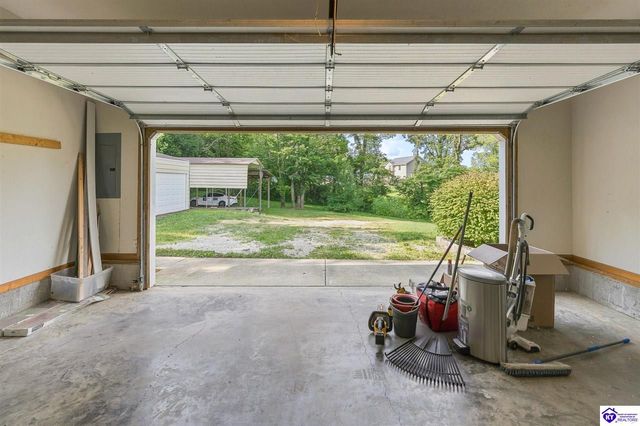 239 County Pond Road, Vine Grove, KY 40175