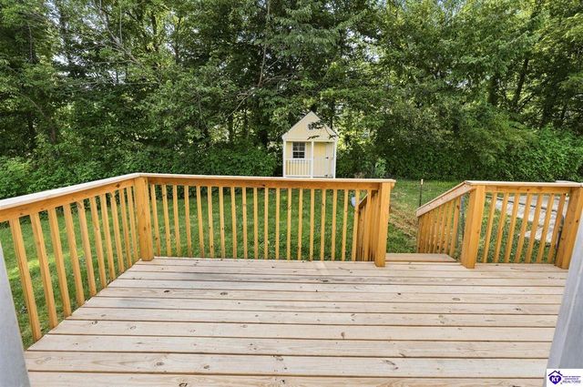 239 County Pond Road, Vine Grove, KY 40175