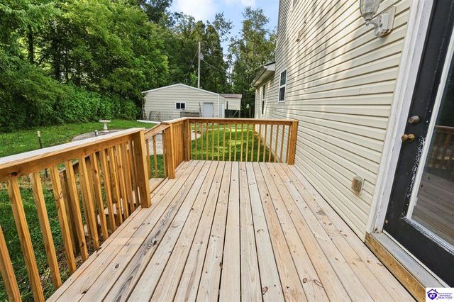 239 County Pond Road, Vine Grove, KY 40175