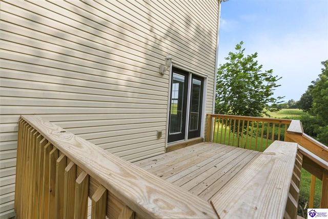 239 County Pond Road, Vine Grove, KY 40175