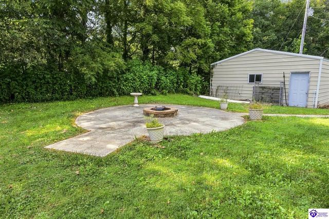 239 County Pond Road, Vine Grove, KY 40175