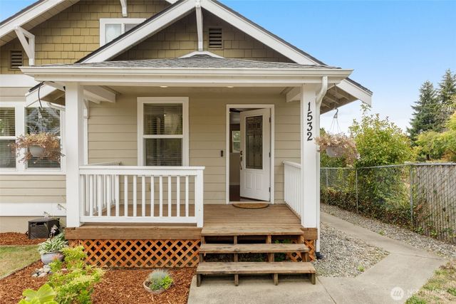 1532 Naval Avenue, Bremerton, WA 98312