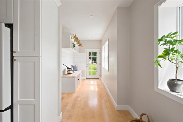 11 Juniper Street, Barrington, RI 02806