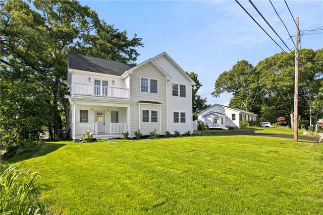 11 Juniper Street, Barrington, RI 02806