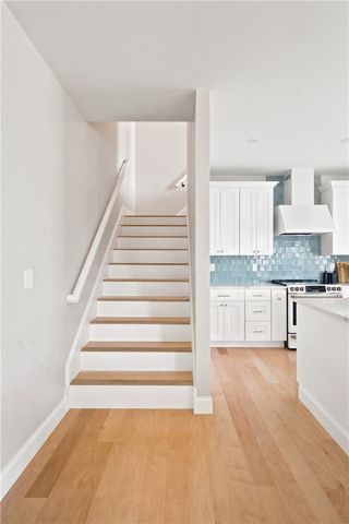 11 Juniper Street, Barrington, RI 02806