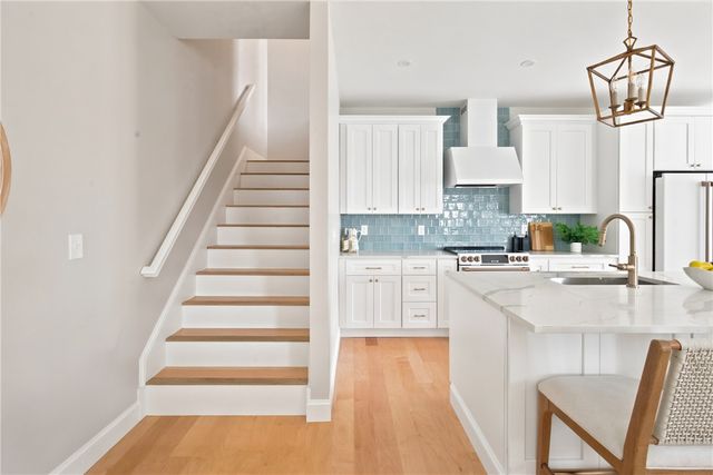 11 Juniper Street, Barrington, RI 02806