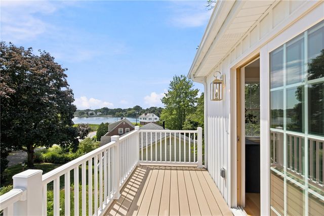 11 Juniper Street, Barrington, RI 02806