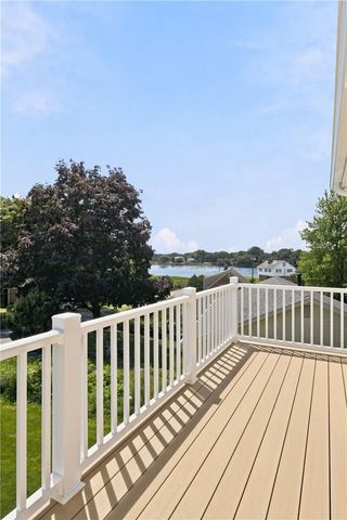 11 Juniper Street, Barrington, RI 02806