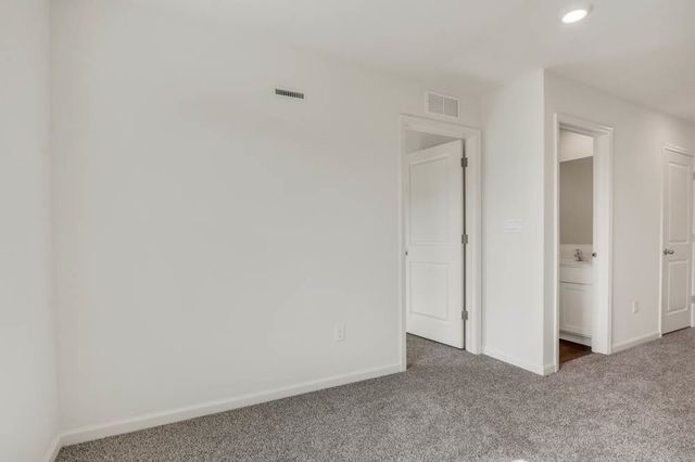 2644 Arrowhead Drive, Pingree Grove, IL 60140