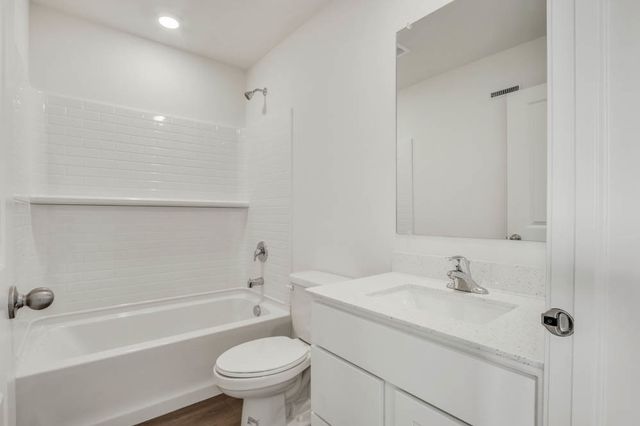 2644 Arrowhead Drive, Pingree Grove, IL 60140