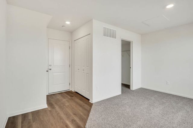 2644 Arrowhead Drive, Pingree Grove, IL 60140