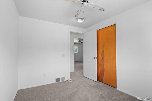 2814 Burgess Hill Drive, Waterford, MI 48329