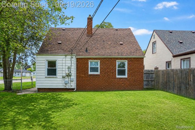 3851 Madison Street, Dearborn, MI 48124