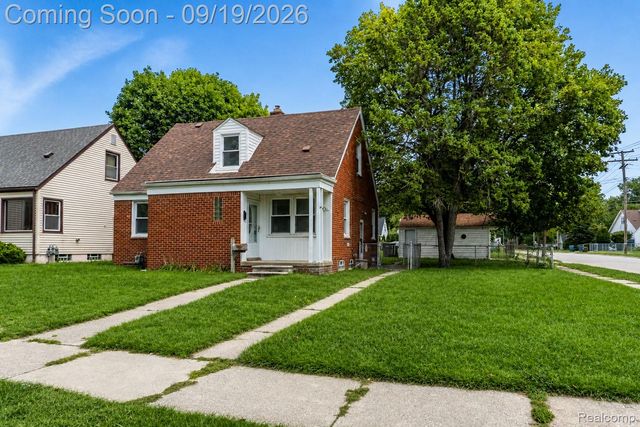 3851 Madison Street, Dearborn, MI 48124