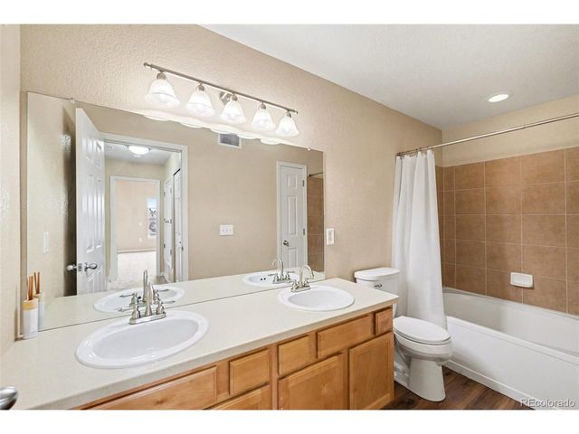 9429 Ashbury Cir 203, Parker, CO 80134