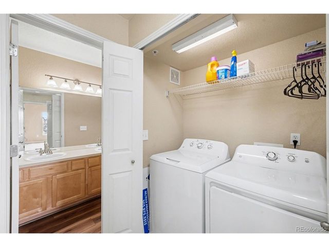 9429 Ashbury Cir 203, Parker, CO 80134