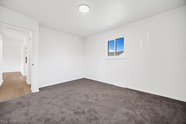 322 Windsor Drive, Elyria, OH 44035