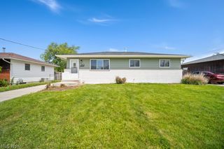 322 Windsor Drive, Elyria, OH 44035