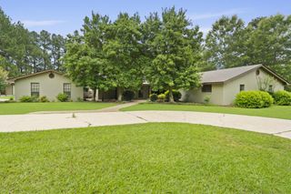 37 Windlass Dr., Hattiesburg, MS 39402
