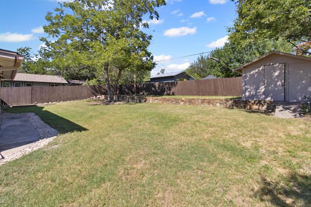 8512 New Hampshire DR, Austin, TX 78758