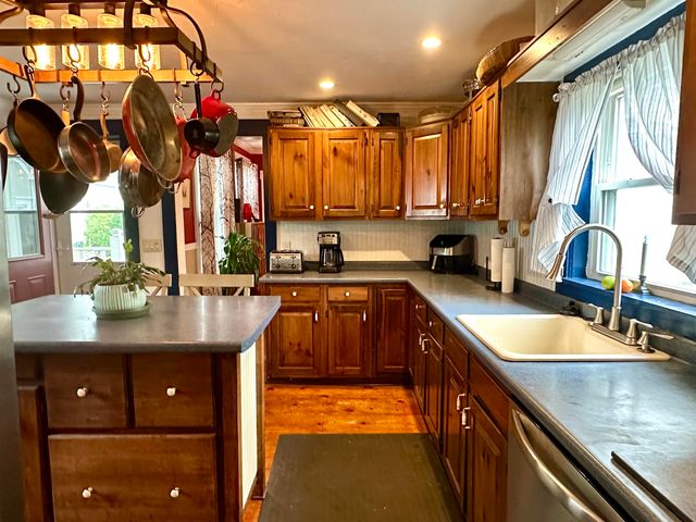 40 Bowman Street, Laconia, NH 03246