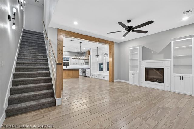 1914 Ebbing Loop, Barling, AR 72923