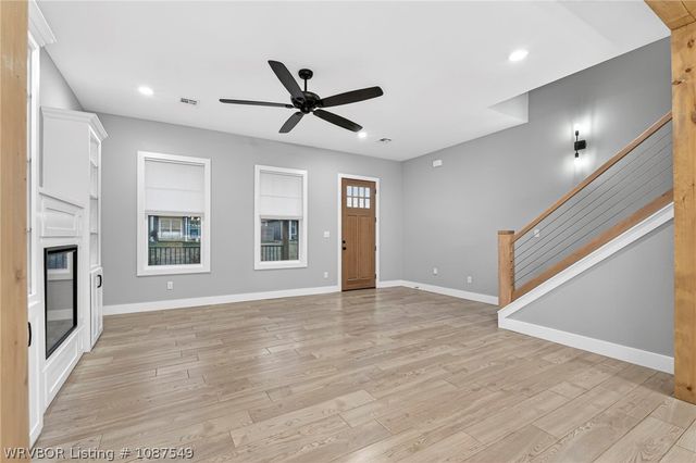 1914 Ebbing Loop, Barling, AR 72923