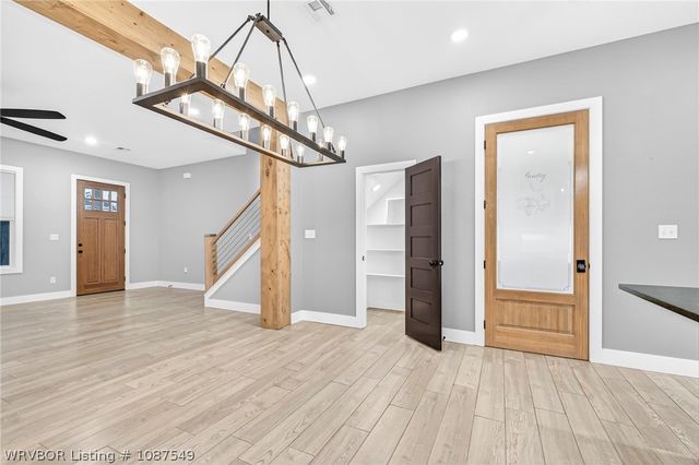 1914 Ebbing Loop, Barling, AR 72923