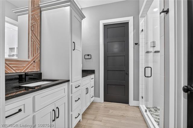 1914 Ebbing Loop, Barling, AR 72923