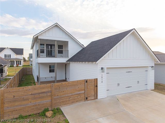 1914 Ebbing Loop, Barling, AR 72923