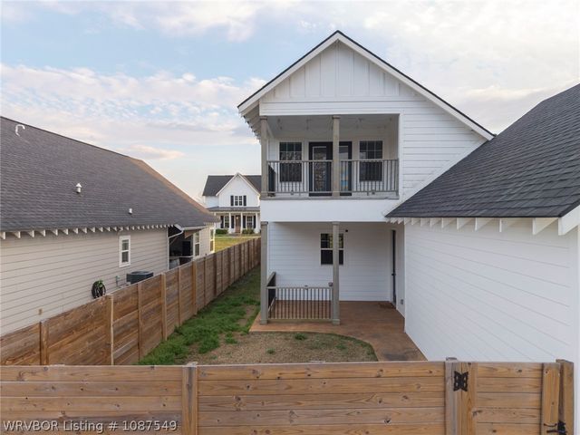 1914 Ebbing Loop, Barling, AR 72923