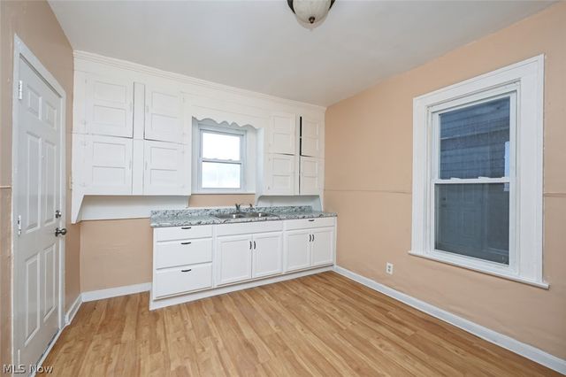 443 W Thornton Street W, Akron, OH 44307