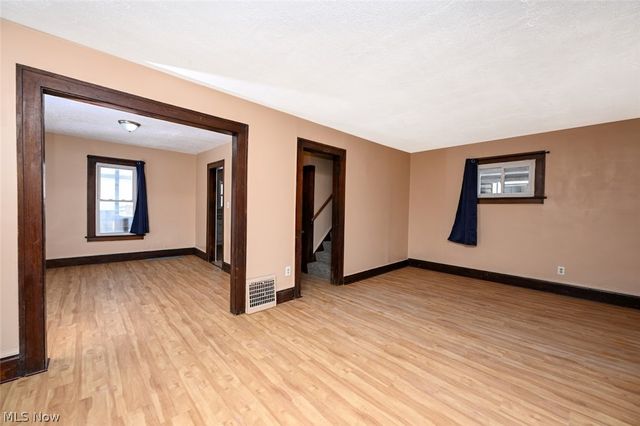 443 W Thornton Street W, Akron, OH 44307