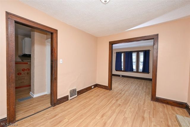 443 W Thornton Street W, Akron, OH 44307